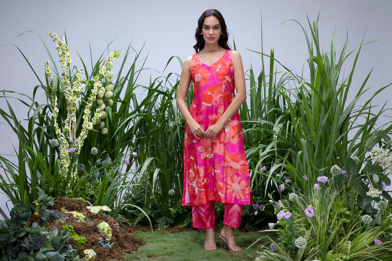 Pink Wildflower Sleeveless Kurta Set